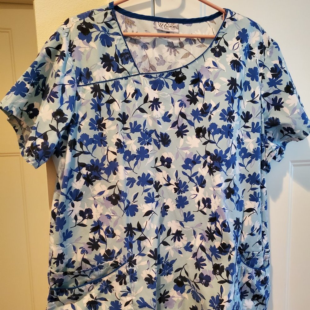UA Scrub Top 2XL